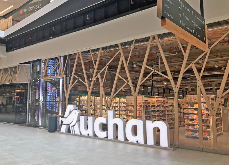 Cefla Shopfitting_Auchan Cloche d'Or